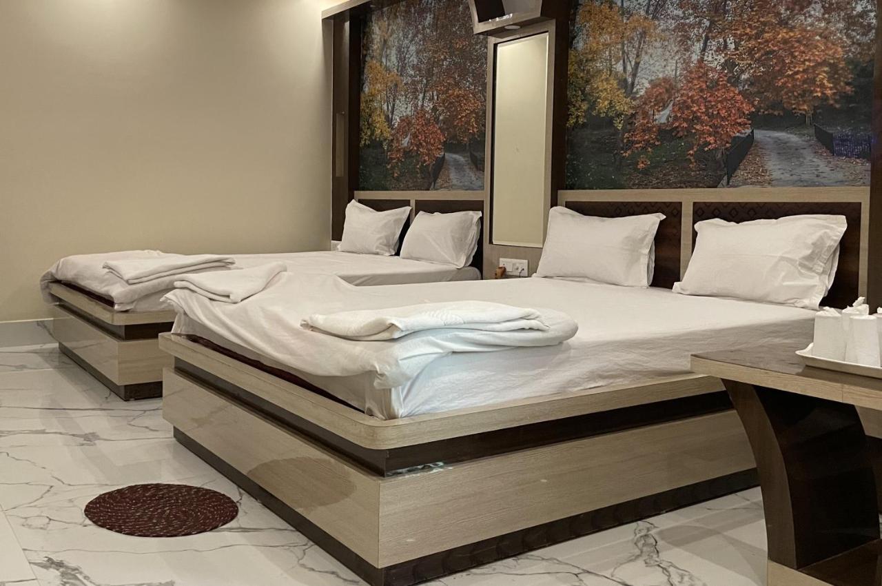 Hotel Aarohi Tarapith Exterior photo