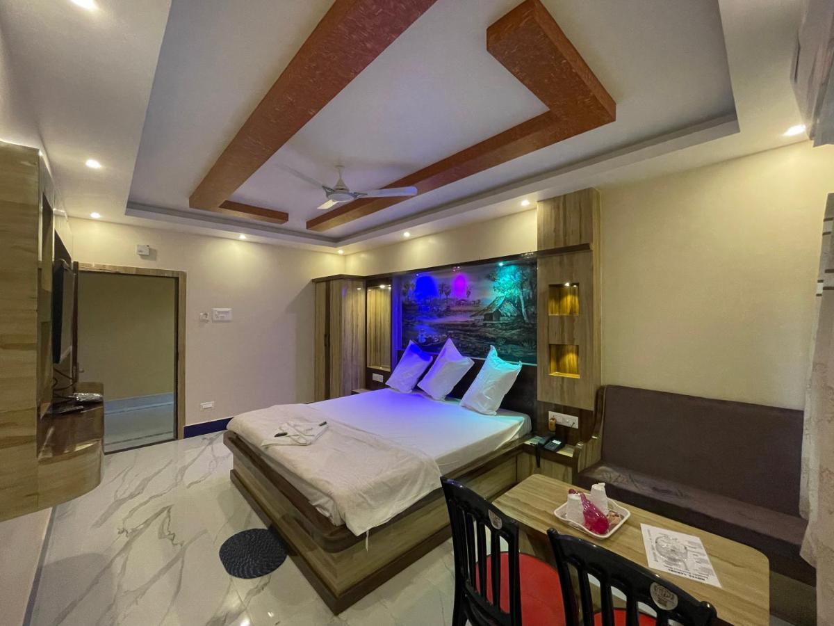 Hotel Aarohi Tarapith Exterior photo